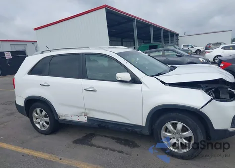 2013 Kia Sorento Lx V6 z USA, uszkodzony, nr VIN 5XYKT4A27DG368070